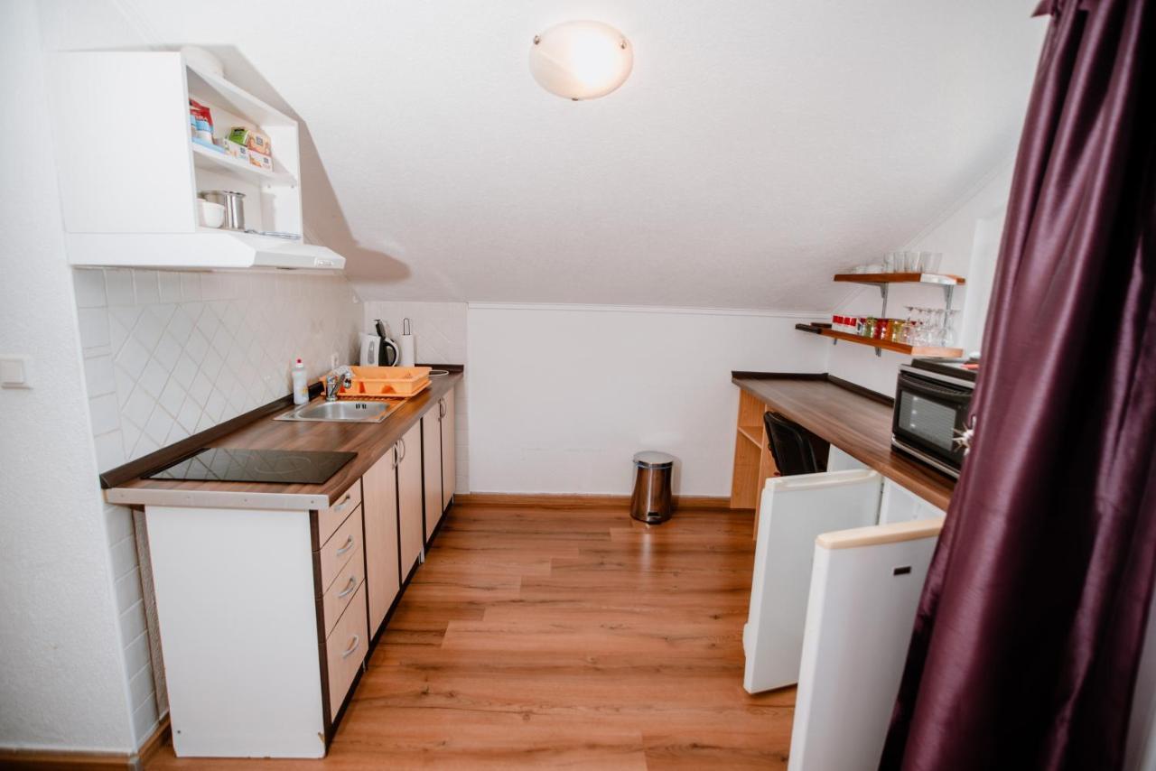 Apartmens Leona Apartamento Karlobag Exterior foto